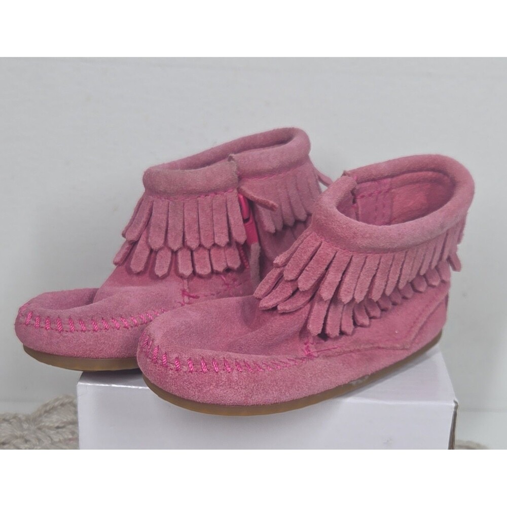 Minnetonka 2 Layer Fringe Booties Toddler Girls 6 Pink Suede Moccasin Barbie